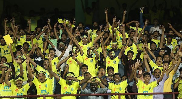 Kerala's fans in full voice (Image credits: ISL)